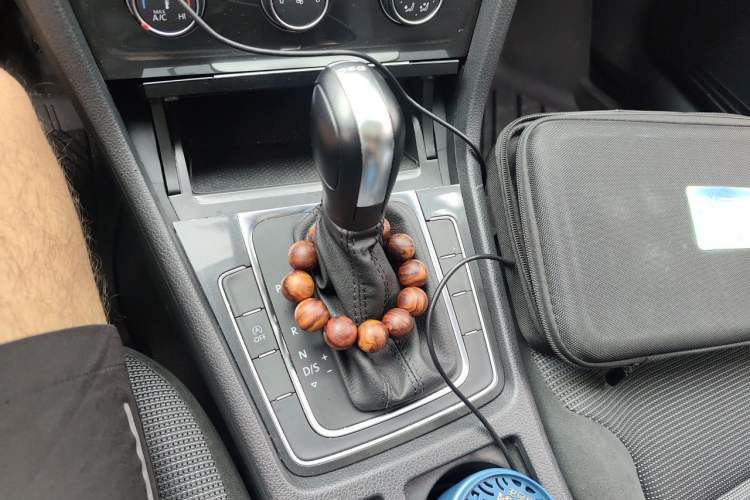 Used Volkswagen Golf 2019 280TSI DSG Comfort Version China VI Standard Gear Lever
