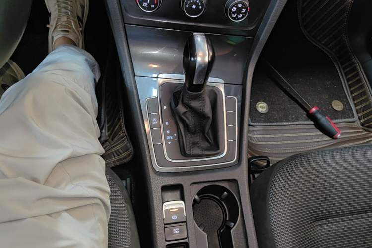 Used Volkswagen Golf 2019 280TSI DSG Comfort Version China V Standard Gear Lever