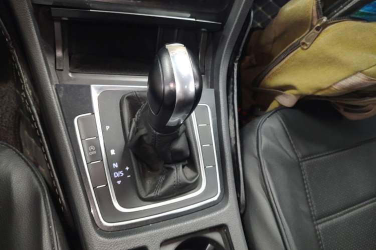 Used Volkswagen Golf 2019 280TSI DSG Comfort Version China V Standard Gear Lever