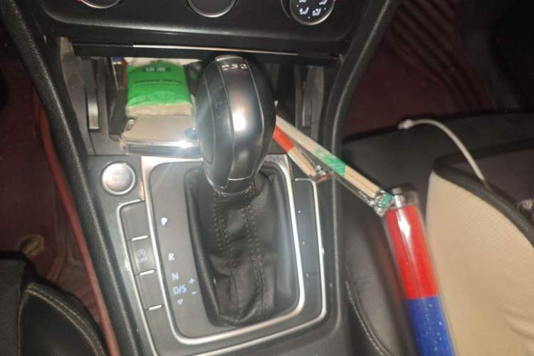 Used Volkswagen Golf 2019 280TSI DSG Luxury Version China VI Standard Gear Lever