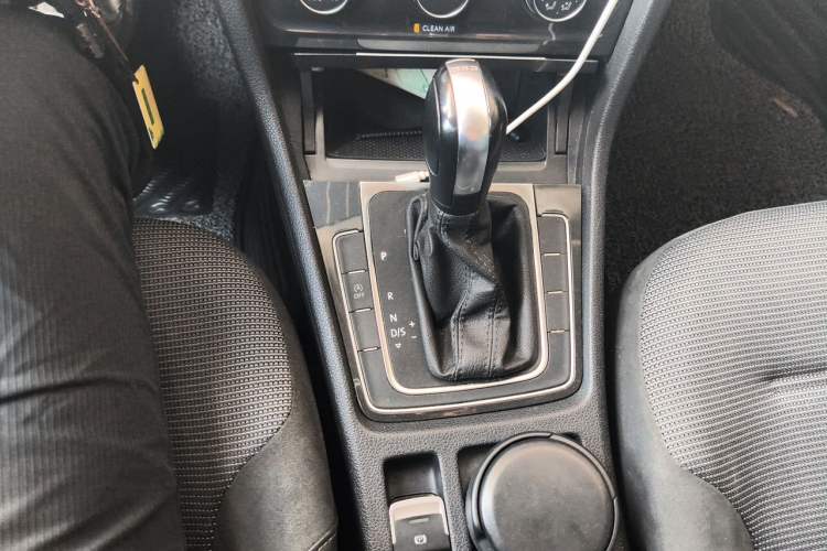 Used Volkswagen Golf 2019 280TSI DSG Comfort Version China V Standard Gear Lever