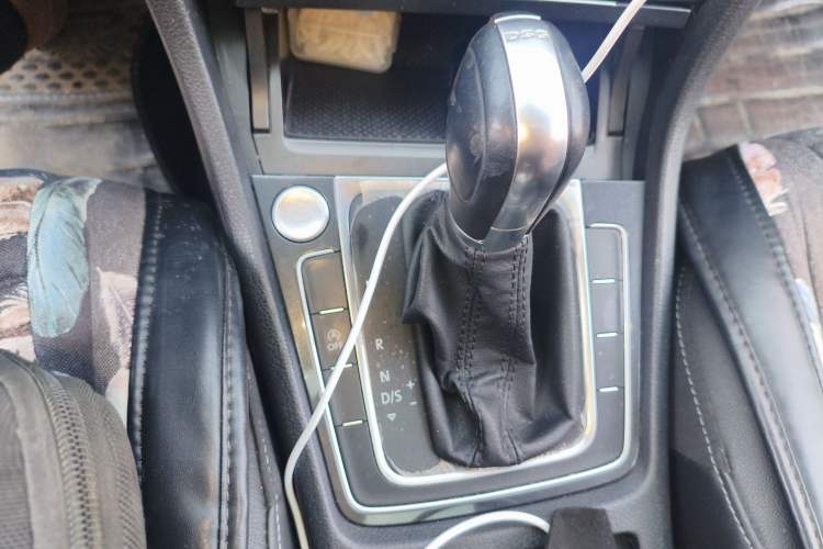 Used Volkswagen Golf 2019 280TSI DSG Luxury Version China V Standard Gear Lever