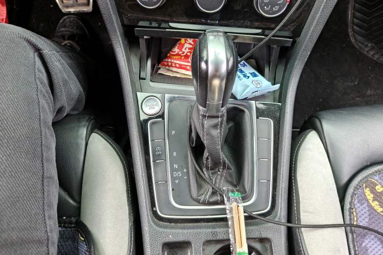 Used Volkswagen Golf 2019 280TSI DSG R-Line Model China V Standard Gear Lever