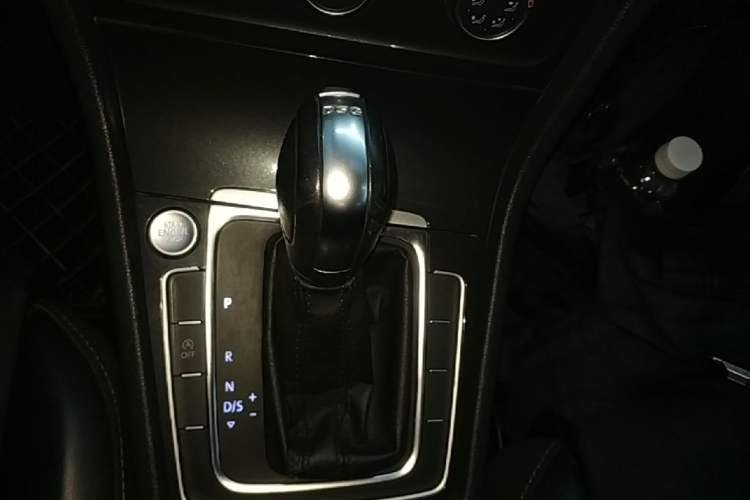 Used Volkswagen Golf 2019 280TSI DSG Luxury Version China V Standard Gear Lever