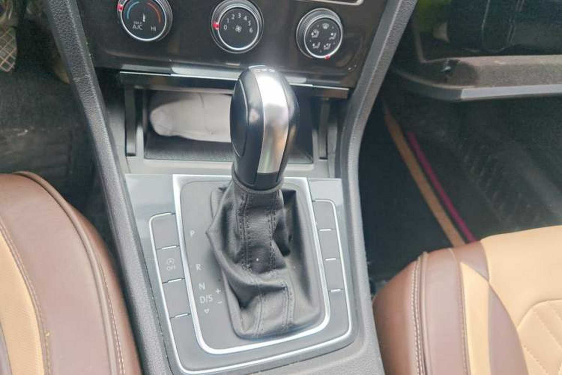 Used Volkswagen Golf 2019 280TSI DSG Comfort Version China VI Standard Gear Lever