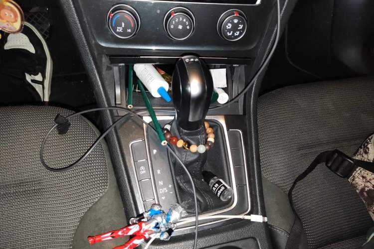 Used Volkswagen Golf 2019 280TSI DSG Comfort Version China VI Standard Gear Lever