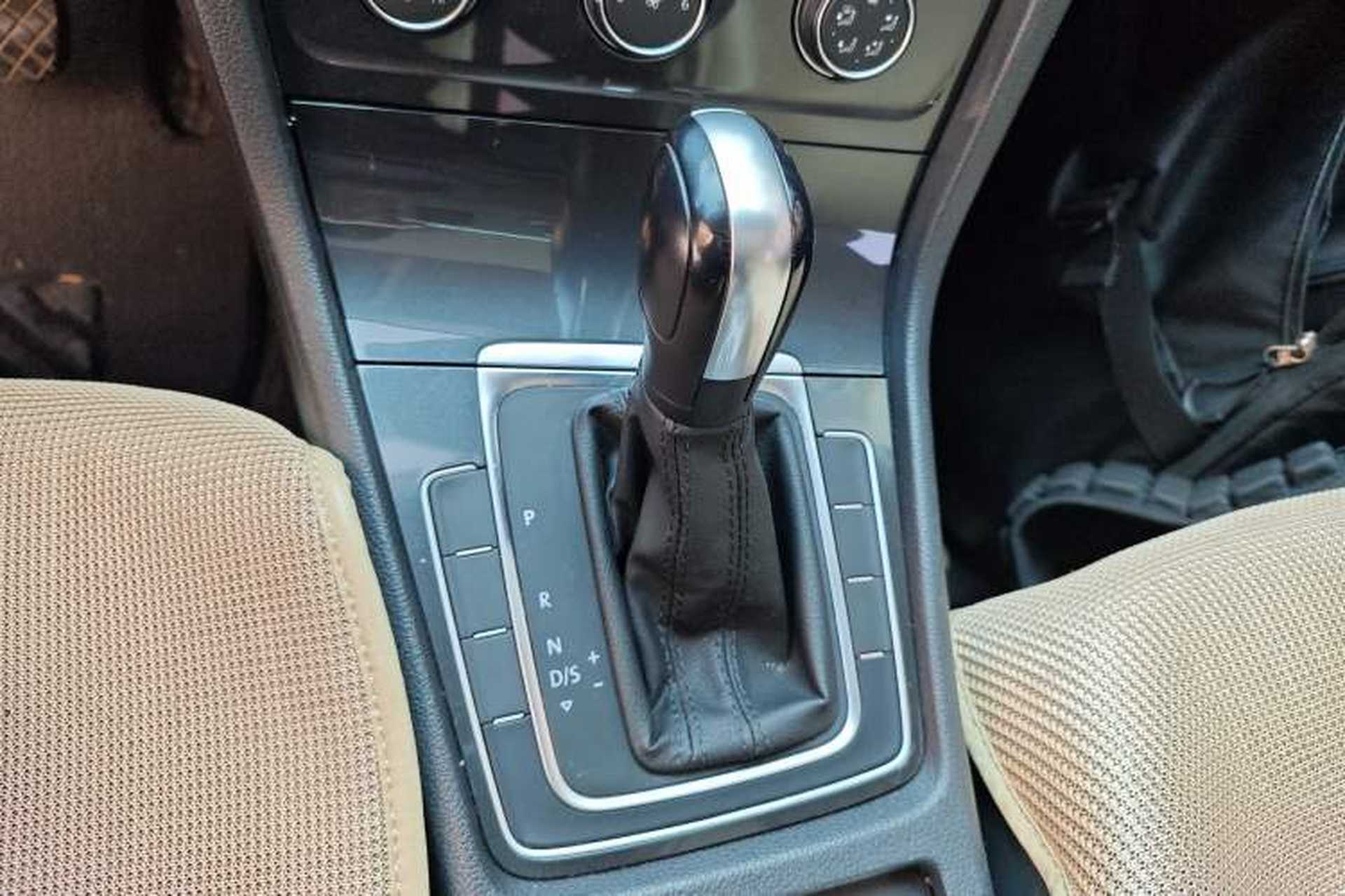 Used Volkswagen Golf 2019 1.6L Automatic Comfort Model China V Standard Gear Lever