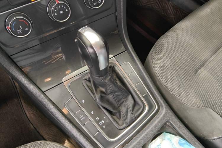 Used Volkswagen Golf 2019 280TSI DSG Comfort Version China V Standard Gear Lever