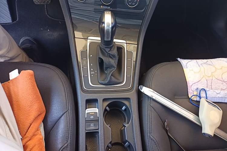Used Volkswagen Golf 2019 280TSI DSG Comfort Version China V Standard Gear Lever