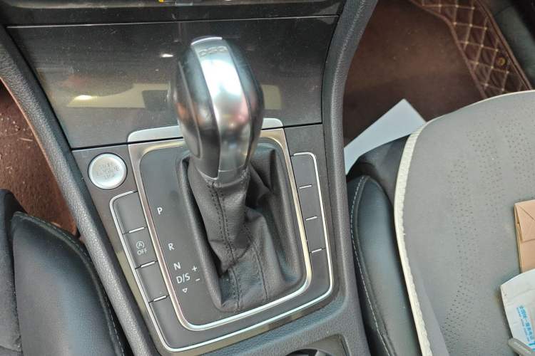 Used Volkswagen Golf 2019 280TSI DSG Luxury Version China V Standard Gear Lever