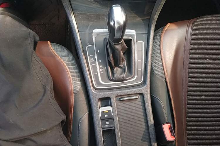 Used Volkswagen Golf 2019 280TSI DSG Comfort Version China V Standard Gear Lever