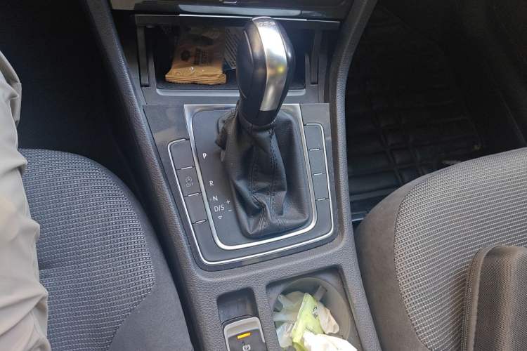 Used Volkswagen Golf 2019 280TSI DSG Comfort Version China V Standard Gear Lever