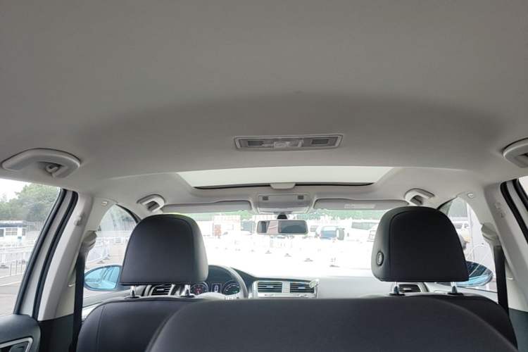 Used Volkswagen Golf 2019 280TSI DSG Comfort Version China V Standard Headliner