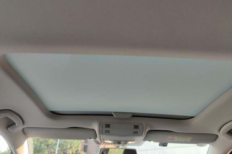 Used Volkswagen Golf 2019 200TSI DSG Comfort & Ambition Edition China VI Standard Headliner