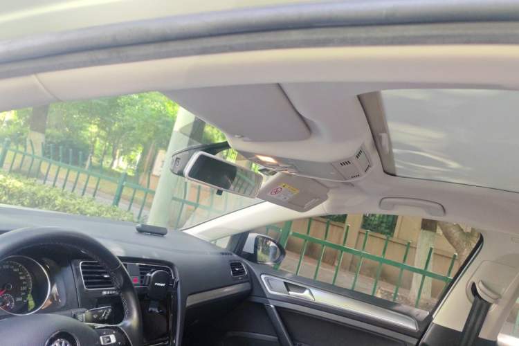 Used Volkswagen Golf 2019 200TSI DSG Comfort & Ambition Edition China VI Standard Headliner