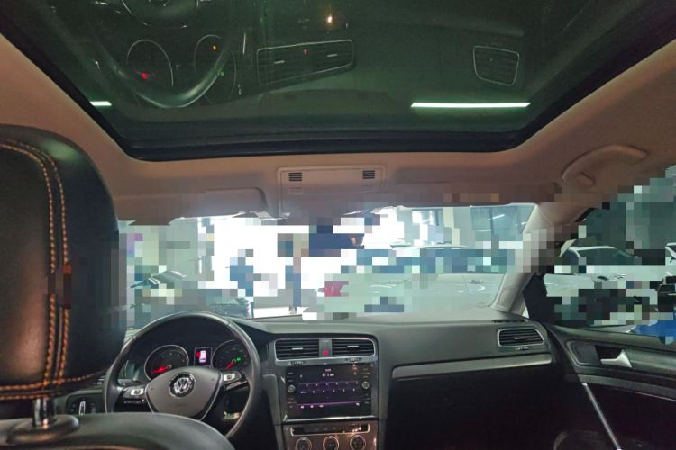 Used Volkswagen Golf 2019 1.8TSI Travel Edition Headliner