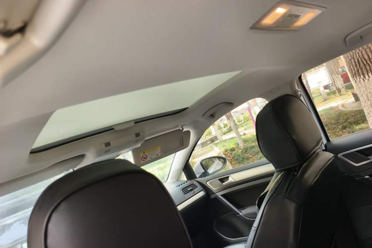 Used Volkswagen Golf 2019 200TSI DSG Comfort & Ambition Edition China VI Standard Headliner