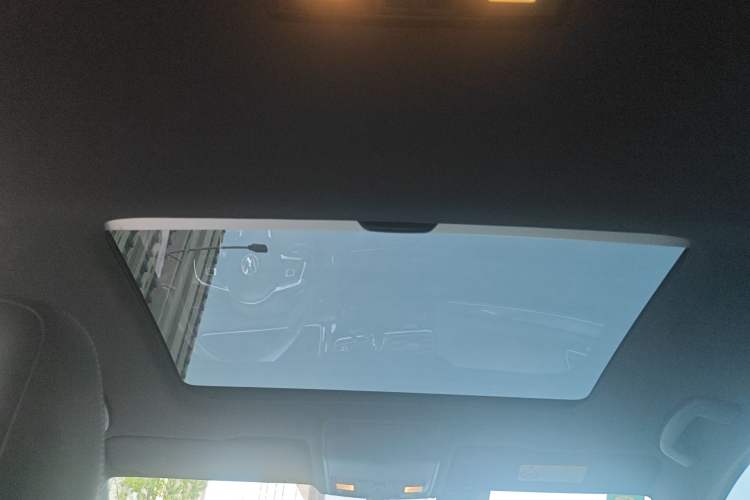 Used Volkswagen Golf 2019 280TSI DSG R-Line China VI Standard Headliner