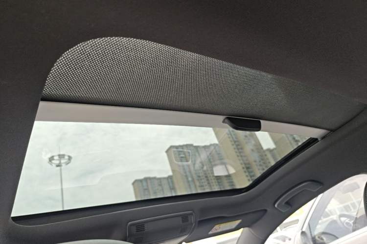 Used Volkswagen Golf 2019 280TSI DSG R-Line Model China V Standard Headliner