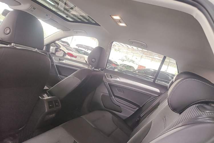 Used Volkswagen Golf 2019 1.6L Automatic Comfort Model China V Standard Headliner