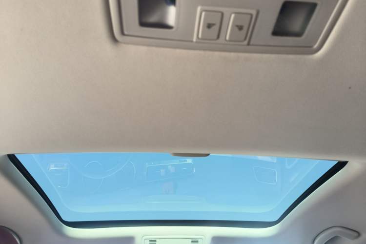 Used Volkswagen Golf 2019 200TSI DSG Comfort & Ambition Edition China VI Standard Headliner
