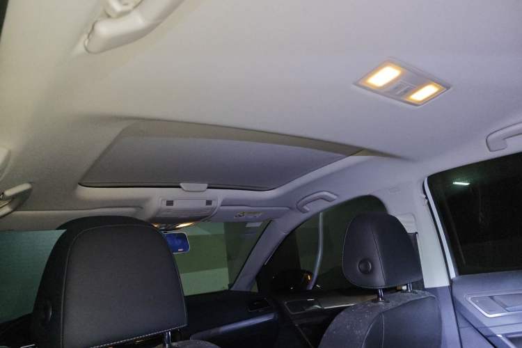 Used Volkswagen Golf 2019 1.6L Automatic Comfort Model China V Standard Headliner