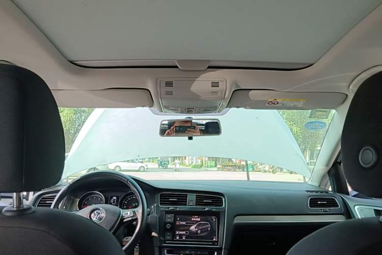 Used Volkswagen Golf 2019 200TSI DSG Comfort & Ambition Edition China VI Standard Headliner