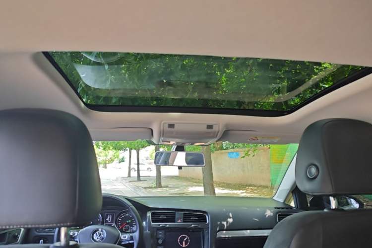 Used Volkswagen Golf 2019 280TSI DSG Comfort Version China VI Standard Headliner
