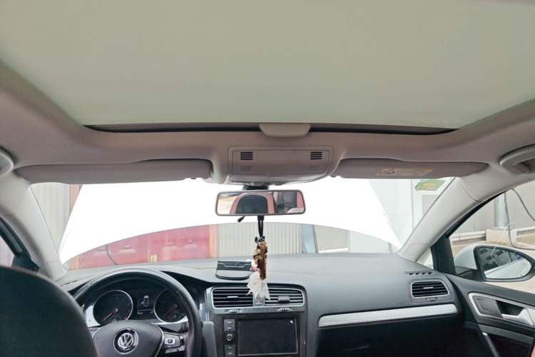Used Volkswagen Golf 2019 200TSI DSG Comfort & Ambition Edition China VI Standard Headliner