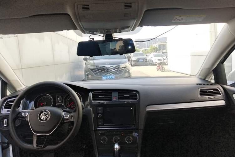 Used Volkswagen Golf 2019 280TSI DSG Comfort Version China V Standard Headliner