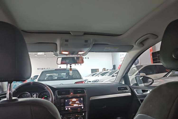 Used Volkswagen Golf 2019 1.6L Automatic Comfort Model China V Standard Headliner
