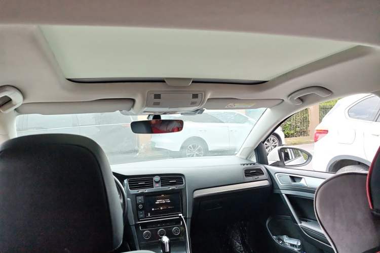 Used Volkswagen Golf 2019 280TSI DSG Comfort Version China V Standard Headliner