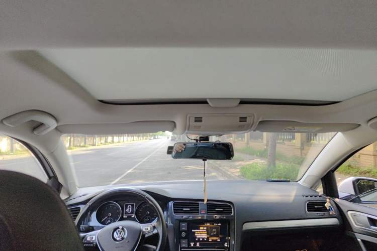 Used Volkswagen Golf 2019 280TSI DSG Comfort Version China VI Standard Headliner