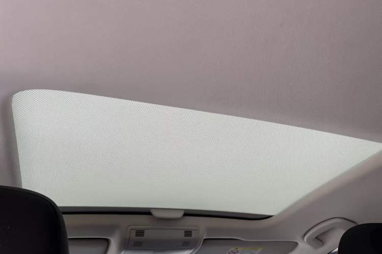 Used Volkswagen Golf 2019 200TSI DSG Comfort & Ambition Edition China VI Standard Headliner