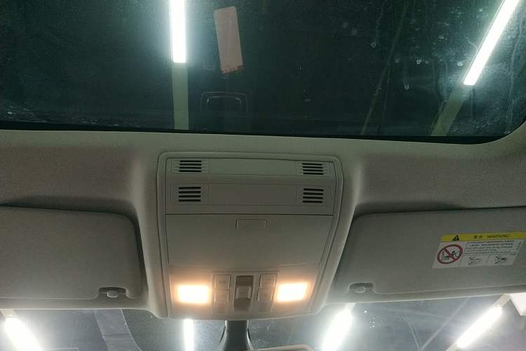 Used Volkswagen Golf 2019 280TSI DSG Comfort Version China VI Standard Headliner