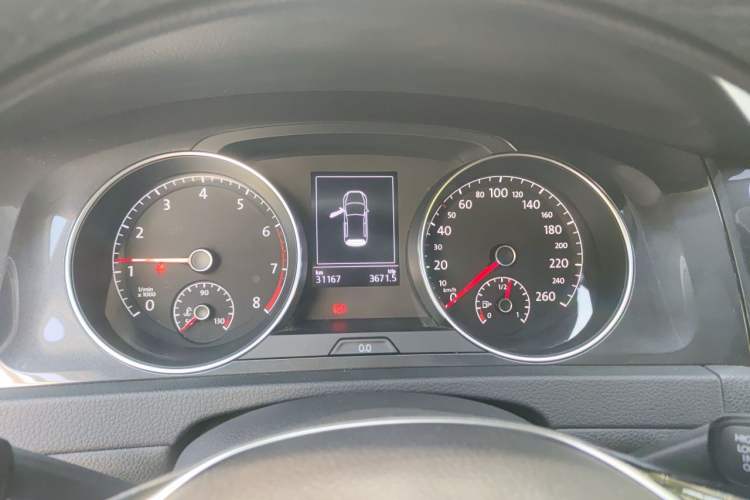 Used Volkswagen Golf 2019 280TSI DSG Comfort Version China VI Standard Instrument Cluster