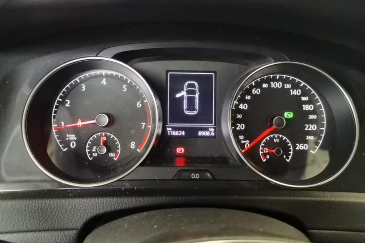 Used Volkswagen Golf 2019 200TSI DSG Comfort & Ambition Edition China VI Standard Instrument Cluster
