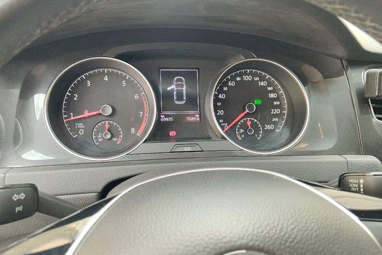 Used Volkswagen Golf 2019 280TSI DSG Comfort Version China VI Standard Instrument Cluster