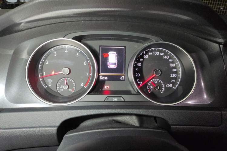 Used Volkswagen Golf 2019 1.8TSI Travel Edition Instrument Cluster