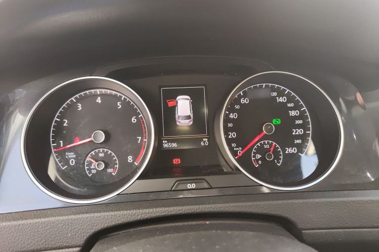 Used Volkswagen Golf 2019 1.8TSI Travel Edition Instrument Cluster