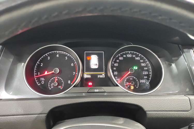 Used Volkswagen Golf 2019 1.8TSI Travel Edition Instrument Cluster