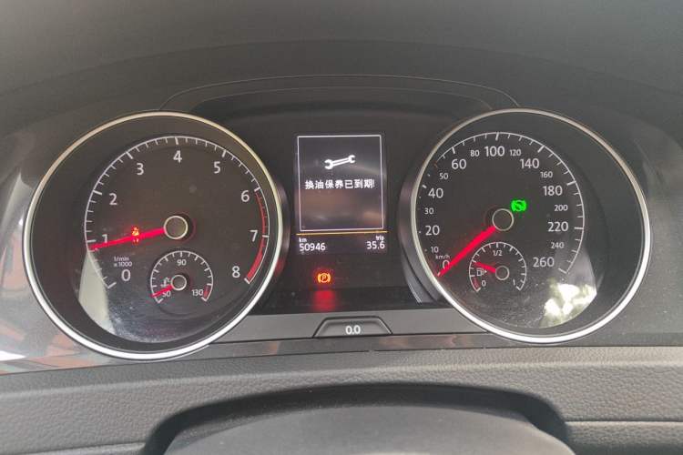 Used Volkswagen Golf 2019 1.8TSI Travel Edition Instrument Cluster