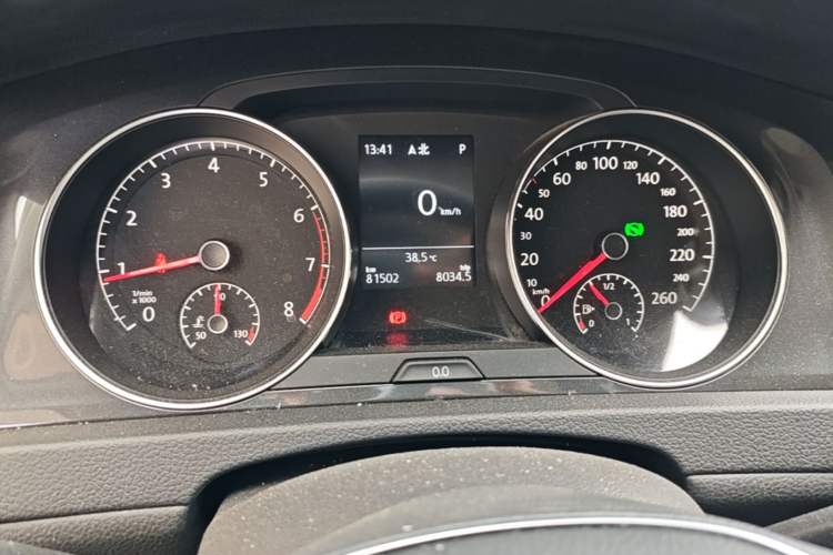 Used Volkswagen Golf 2019 280TSI DSG Comfort Version China VI Standard Instrument Cluster