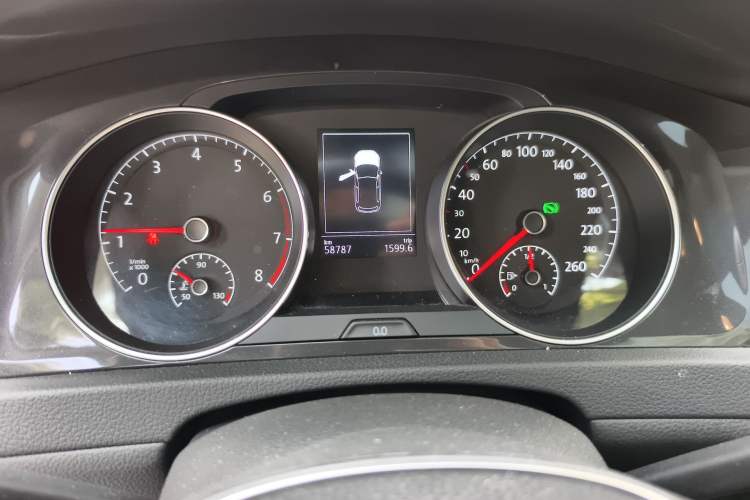 Used Volkswagen Golf 2019 200TSI DSG Comfort & Ambition Edition China VI Standard Instrument Cluster
