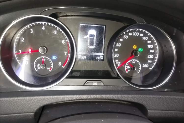 Used Volkswagen Golf 2019 280TSI DSG Comfort Version China VI Standard Instrument Cluster