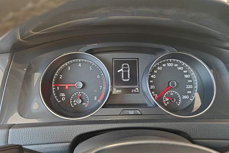 Used Volkswagen Golf 2019 200TSI DSG Comfort & Ambition Edition China VI Standard Instrument Cluster