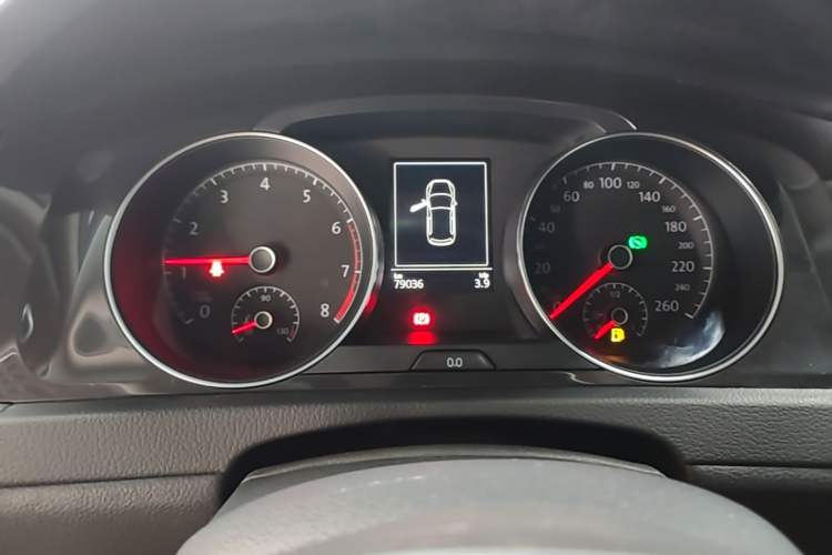Used Volkswagen Golf 2019 200TSI DSG Comfort & Ambition Edition China VI Standard Instrument Cluster