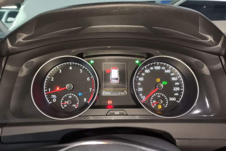 Used Volkswagen Golf 2019 1.8TSI Travel Edition Instrument Cluster
