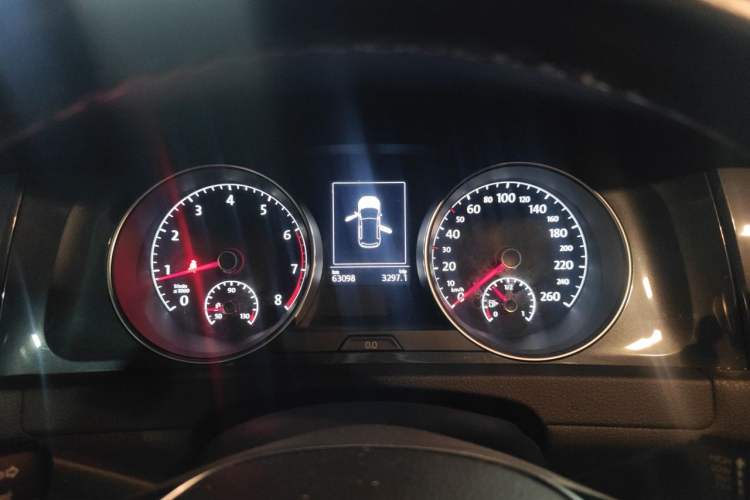 Used Volkswagen Golf 2019 280TSI DSG Comfort Version China VI Standard Instrument Cluster