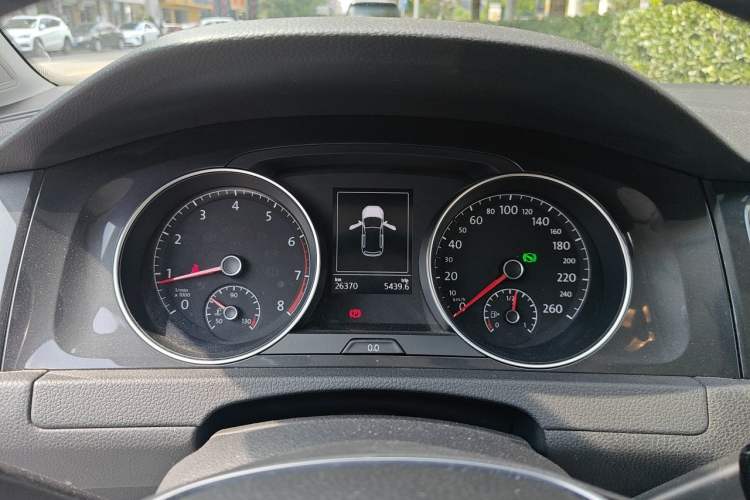 Used Volkswagen Golf 2019 280TSI DSG Comfort Version China VI Standard Instrument Cluster